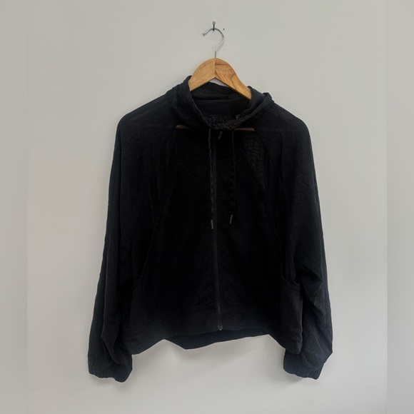 LULULEMON | in depth jacket *lace | size 6 - Picture 4 of 7